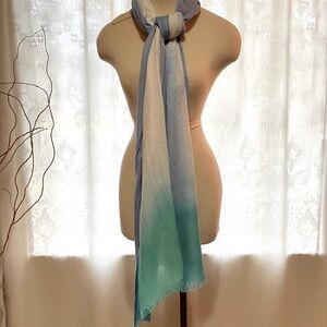 Vince Camuto scarf 100% Viscose ombré White, Blue and Auqa. Pre owned